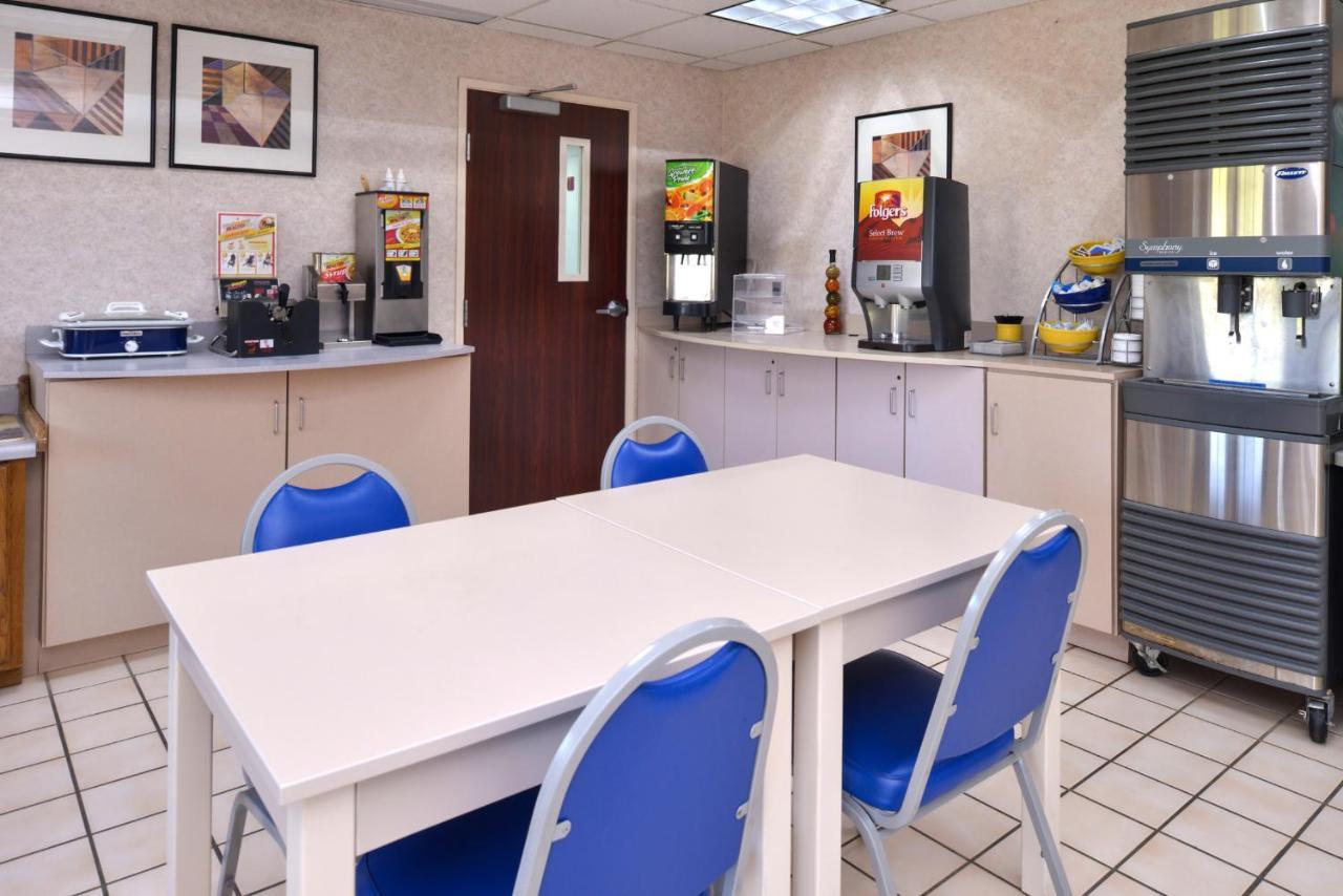 Americas Best Value Inn & Suites Maryville Eksteriør billede